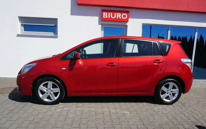 Toyota Verso cena 35900 przebieg: 80660, rok produkcji 2010 z Gniezno małe 667